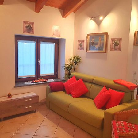 Dimora Chiaretta Apartment Caronno Pertusella Exterior photo